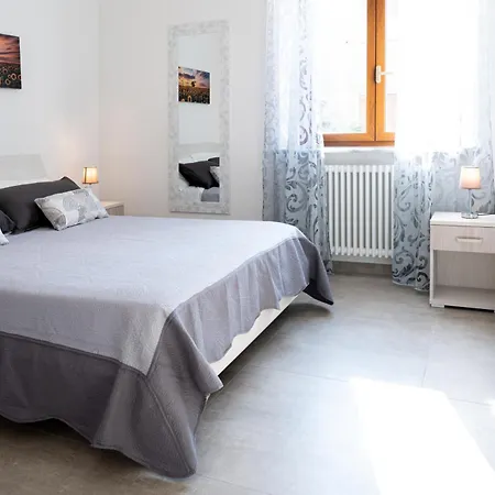 Il Melograno Apartment *
